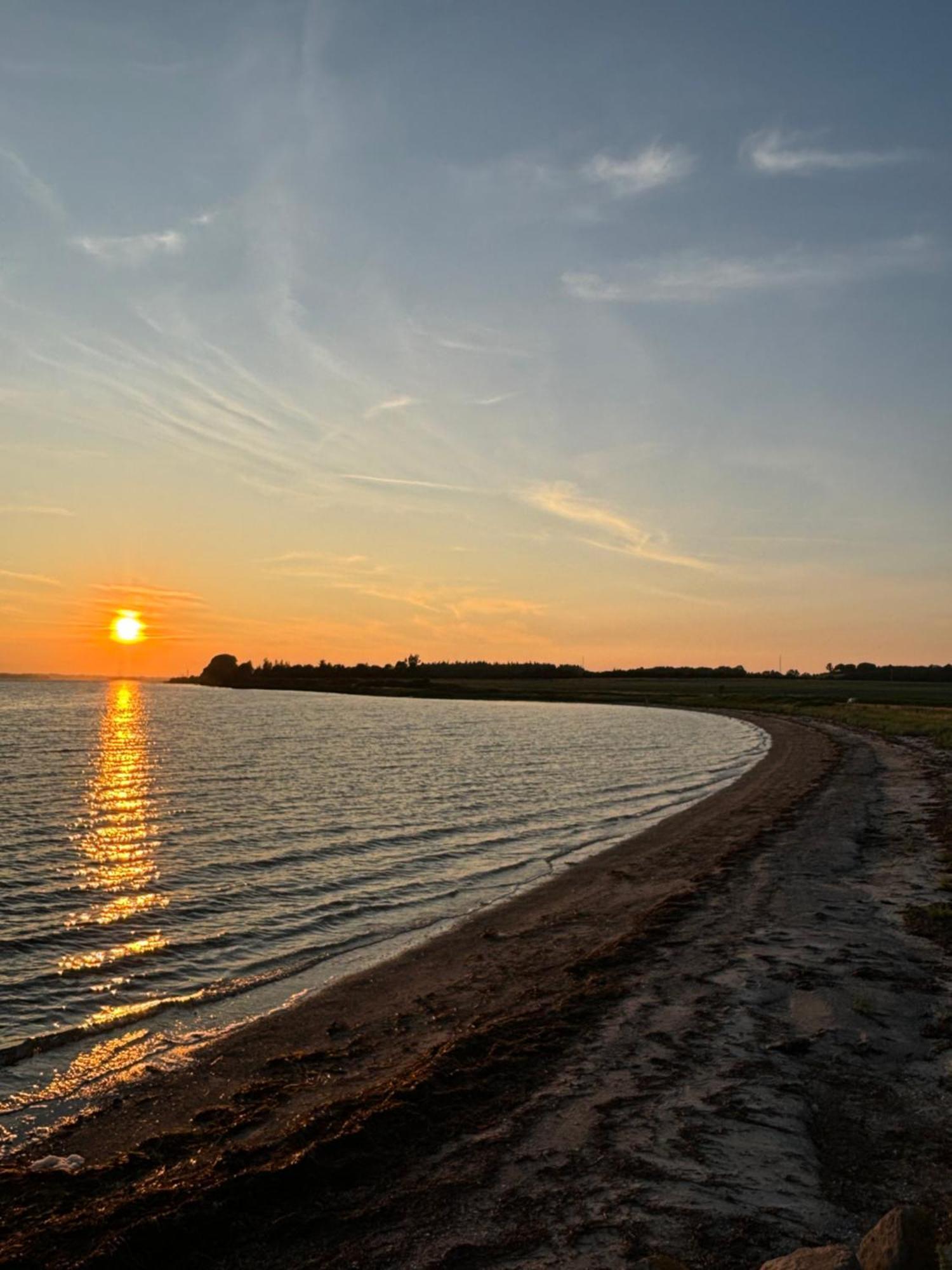 Nedlagt Gard I Naturen Med Ro Og Fred Og Samtidig Taet Pa Strand Og Fiskeri Og Indkobsmuligheder Nordborg Ngoại thất bức ảnh